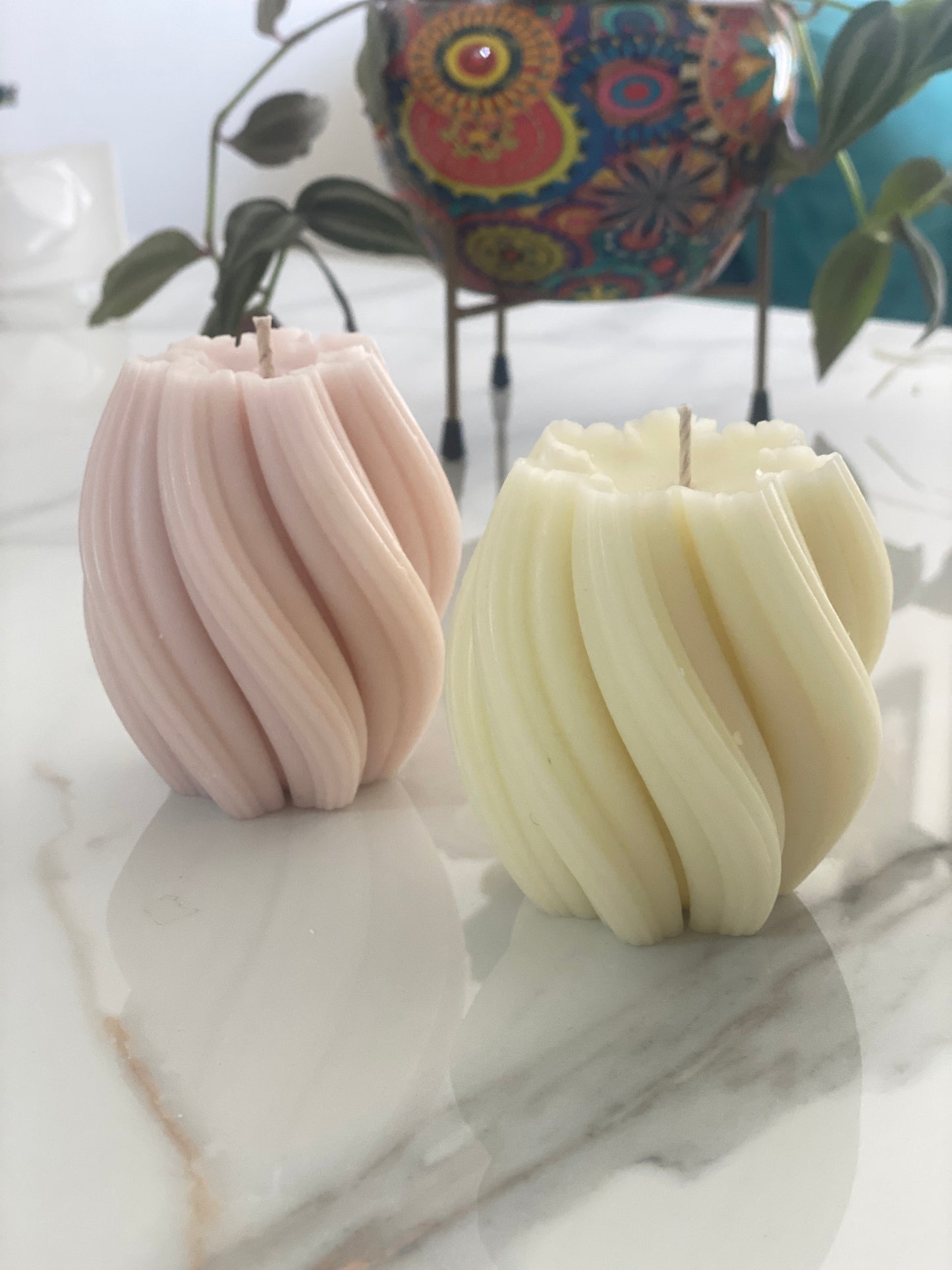 Spiral twist aroma candle set of one